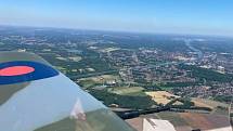 Stíhací letoun Hawker Hurricane, na kterém za 2. světové války létali českoslovenští piloti, našel svůj nový domov v Praze na letišti Točná.