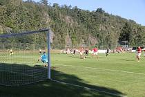 V krásném prostředí štěchovického stadionu vyhrál Žižkov nad Povltavskou fotbalovou akademií 6:1.