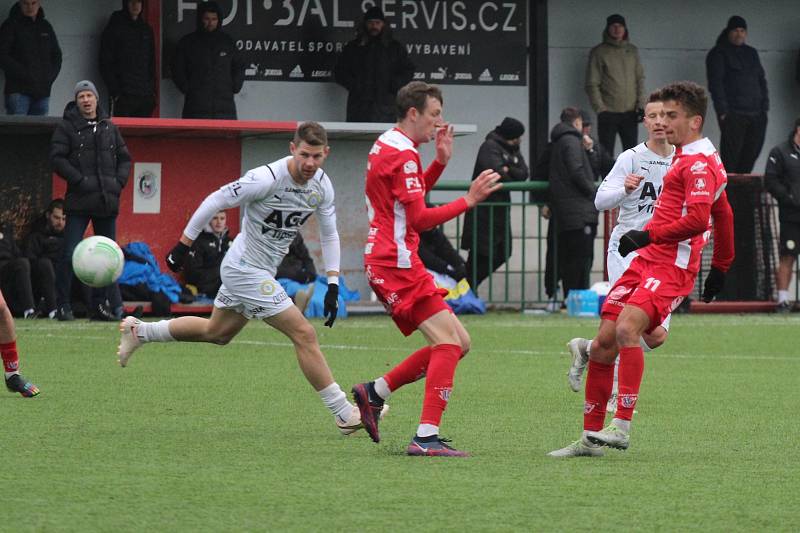 V rámci Tipsport ligy se na Xaverově utkaly Teplice s Pardubicemi. Zápas skončil remízou 1:1.