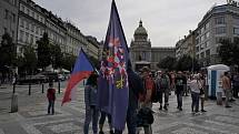 Z příprav na demonstraci s názvem Česká republika na 1. místě na Václavském náměstí v Praze.