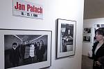 Zahájení výstavy fotografií Jan Palach,která se koná při příležitosti 45.výročí jeho tragického úmrtí. Vystaveno je 130 fotografií od 27 fotografů. Staroměstská radnice 3.února. 