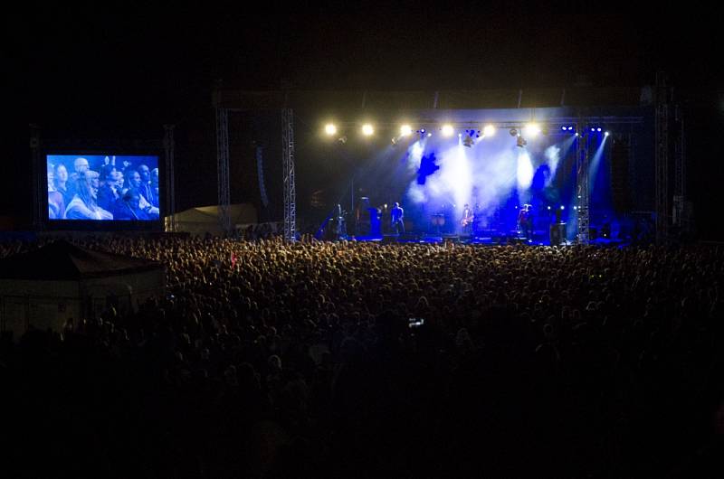 Z open air festivalu Okoř.