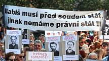 Demonstrace s názvem Jednou provždy na Václavském náměstí.