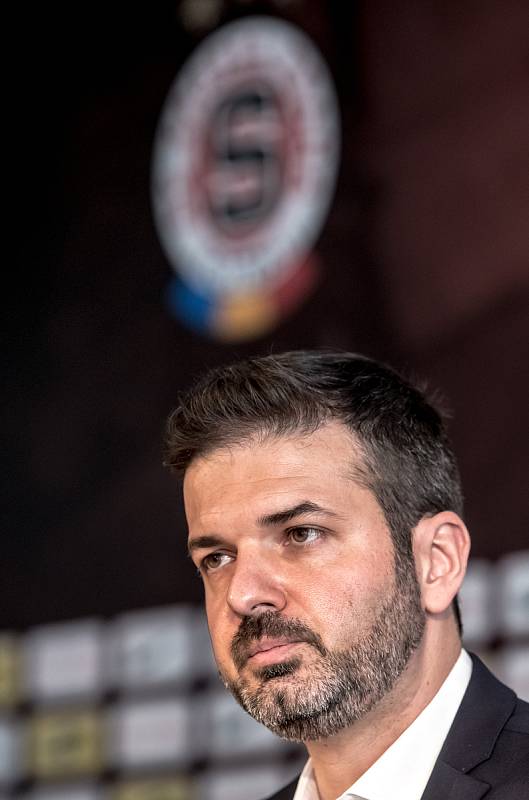 Nový trenér fotbalistů Sparty Andrea Stramaccioni vystoupil na tiskové konferenci 20. června v Praze.