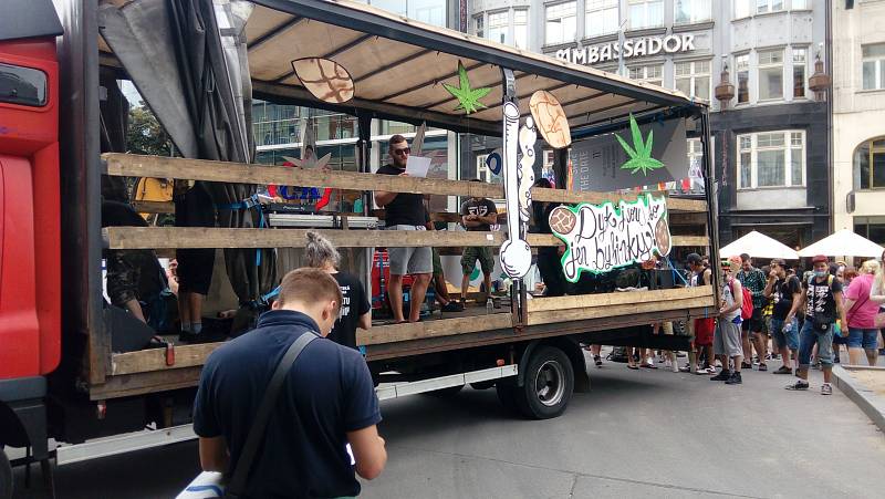 Million Marihuana March 2020. Václavské náměstí.