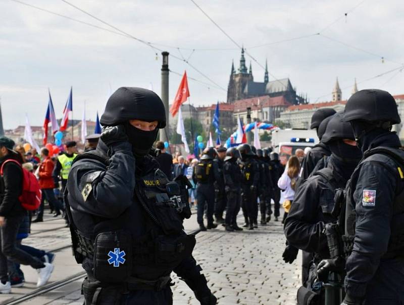 Policejní zásah během Národního pochodu pro život a rodinu.