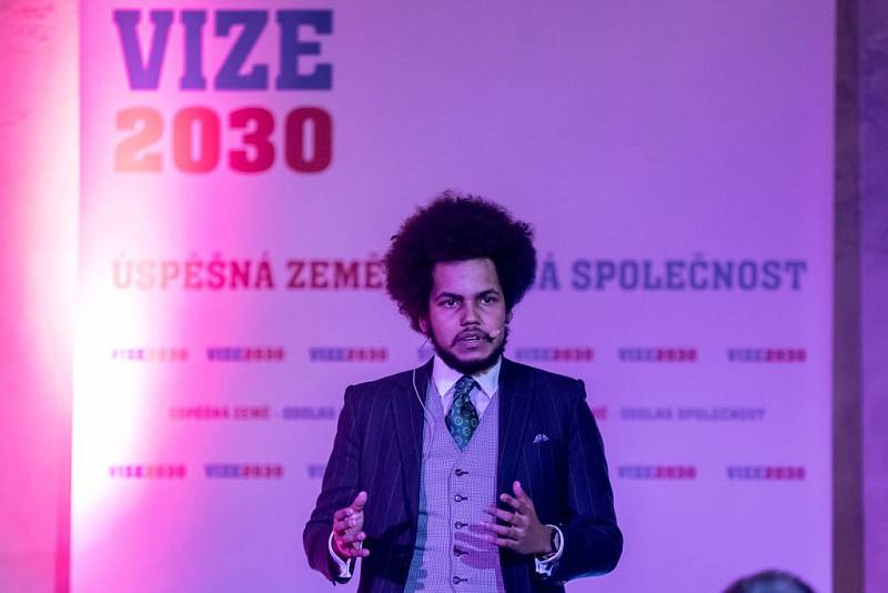 Roadshow TOP 09, která po všech krajích představuje lidem dokument Vize 2030, pokračovala 6. března v Praze. Dominik Feri.