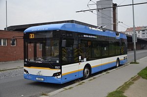 Parciální trolejbus Ekova Electron 12T.