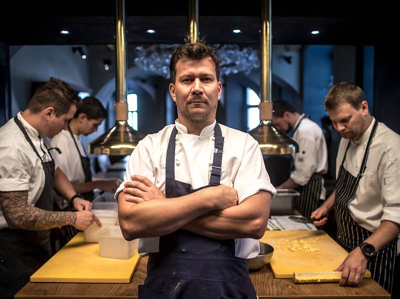 Oldřich Sahajdák, šéfkuchař v restauraci La Degustation, poskytl 18. srpna v Praze rozhovor Deníku.