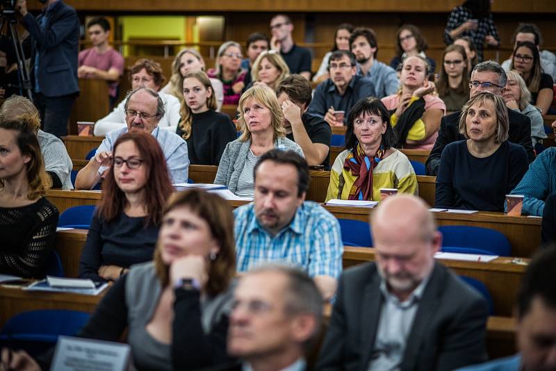 Veřejná debata expertů o školství. Univerzita Karlova 1. října 2019.