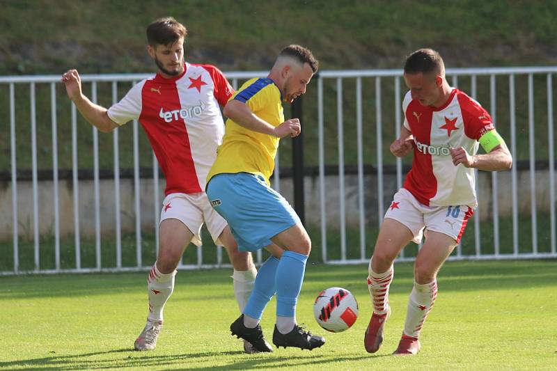 Rezerva Slavie vyhrála předehrávku 30. kola na hřišti rakovnického SK 2:0.