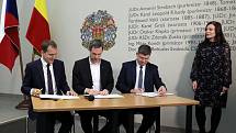 Koaliční smlouva o spolupráci v Zastupitelstvu hlavního města Prahy ve volebním období 2018 - 2022. Magistrát hl. m. Prahy 12.listopadu.