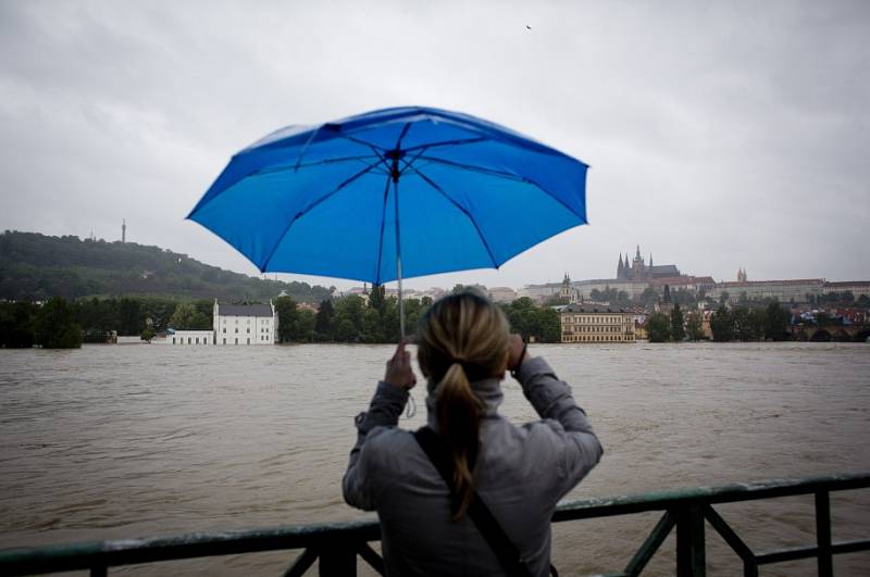 Záplavy v centru Prahy 3. června. 