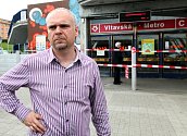 Dnes 9.června v 15 hodin znovuotevřel všechny stanice metra na Vltavské generální ředitel DPP Milan Křístek.