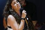 V pražském Kongresovém centru vystoupila 12. srpna 2008 kanadská zpěvačka Alanis Morissette. 