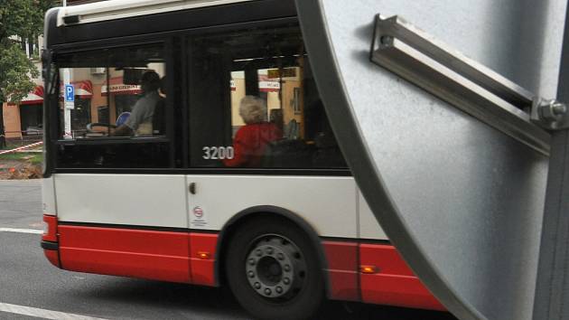 Na pomezí středních Čech a Prahy se bude jezdit jinak. V metropoli také -  Rakovnický deník