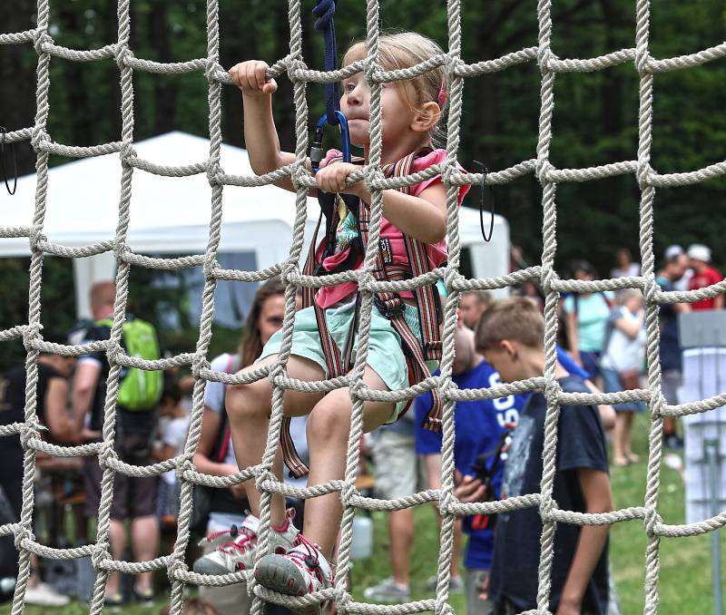 Největší český rodinný festival Kašpárkohraní oslavil 10. narozeniny v Oboře Hvězda.