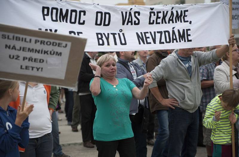 Demonstrace v Praze Písnici.