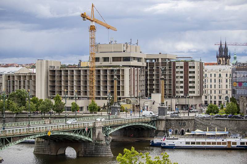 Rekonstrukce hotelu InterContinental 25. května 2021 v Praze.