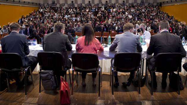 Účastníci setkání starostů středočeských obcí, které uspořádal Středočeský kraj 21. února v Kongresovém centru v Praze.