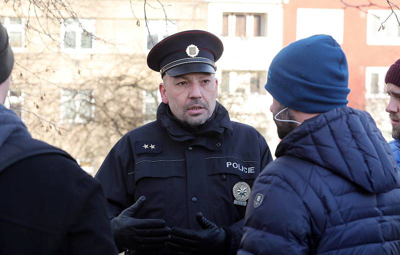 Druhý den vyklízení budovy Kliniky v Jeseniově ulici.