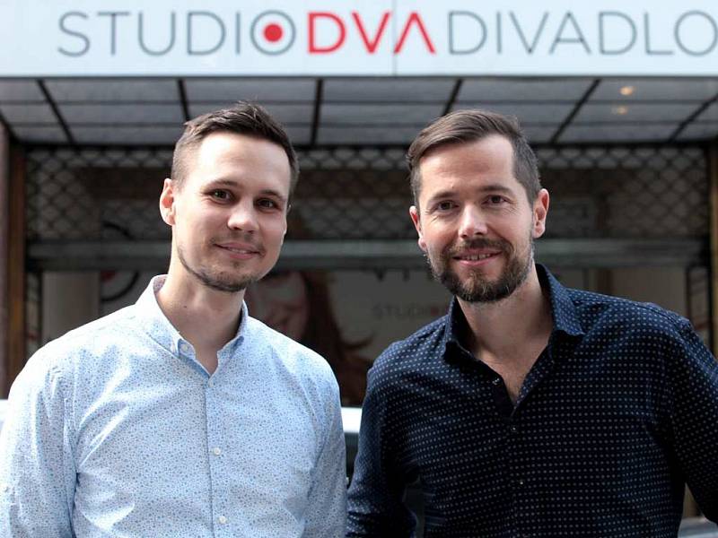 Ladislav Joska a Michal Hrubý – Divadelní kavárna Studia DVA.