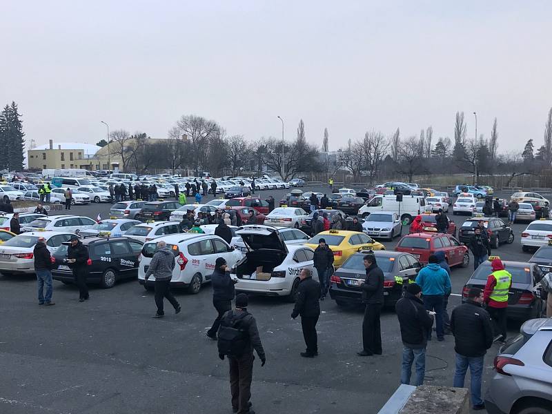 Protest taxikářů v Praze 8. února