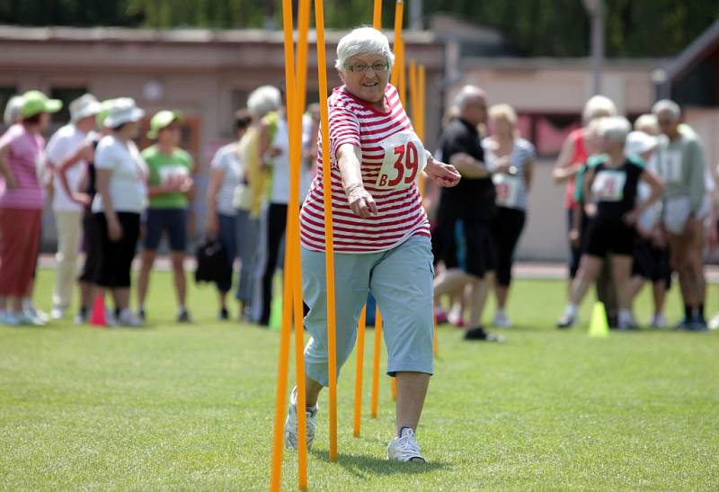 Z druhého ročníku Sportovních her seniorů na stadionu Na Kotlářce v Praze.