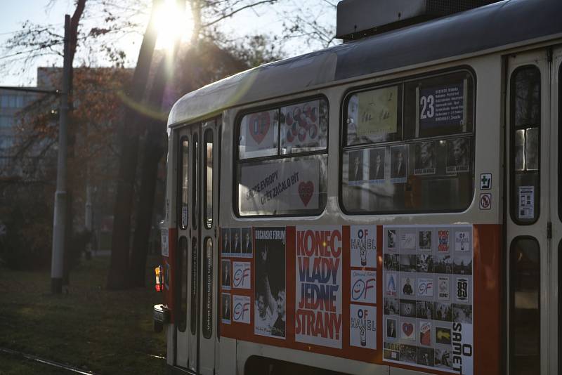 Tramvaj Václava Havla se vrací do pražských ulic.