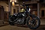 Motocykl Harley-Davidson modelového roku 2016 řady Dark Custom - Iron 883.