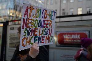 Z demonstrace Společně proti nenávisti k uctění památky obětí střeleckého útoku v Bratislavě.