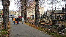 Dušičková procházka na Vinohradském hřbitově.