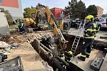Firefighters and paramedics intervened on Tuesday afternoon in Michnova Street with a flooded person in an excavation.