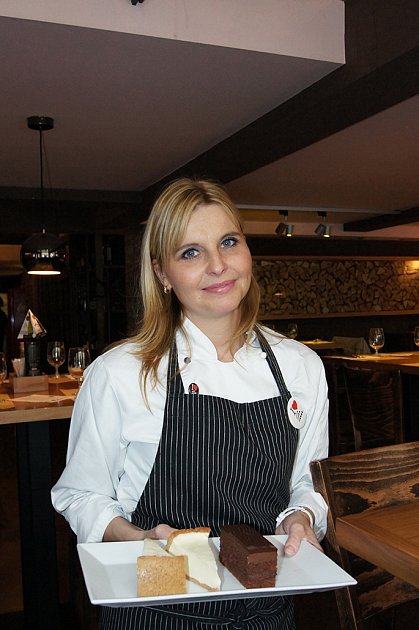 Linda Vlásková a je už pátým rokem šéfcukrářkou v síti restaurací Coloseum.