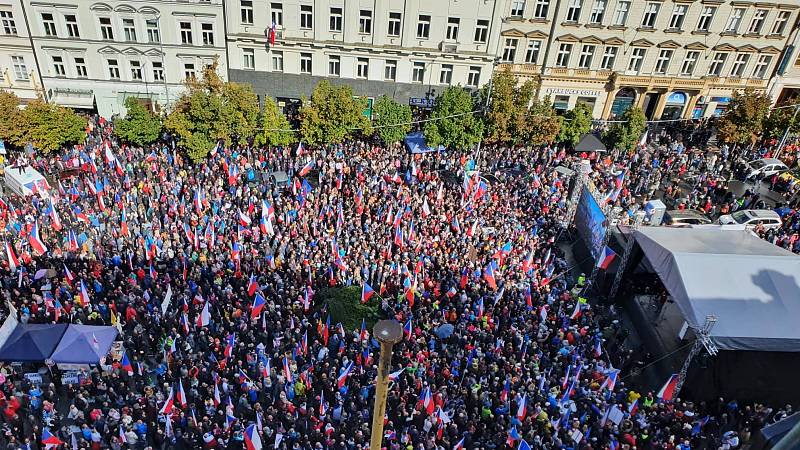 Demonstrace proti vládě na Václavském náměstí, 28. 9. 2022