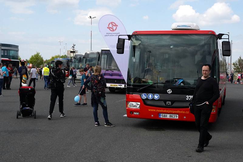 Autobusový den PID v Letňanech.