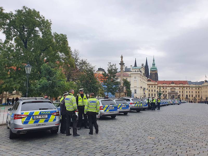 Pražský hrad, 6. 10. po poledni.