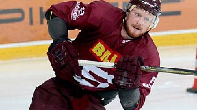 Norsk hockeyspiller Reichenberg: Ølet ditt er godt, men jeg er ikke vant til ravioli