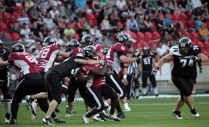 Z finále České ligy amerického fotbalu: Prague Black Panthers - Příbram Bobcats 40:0.