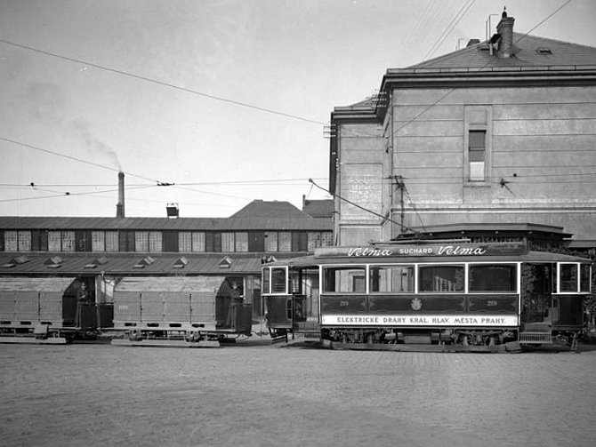 Během první světové války jezdily v Praze nákladní tramvaje.