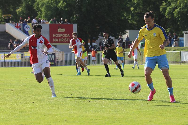 Rezerva Slavie vyhrála předehrávku 30. kola na hřišti rakovnického SK 2:0.