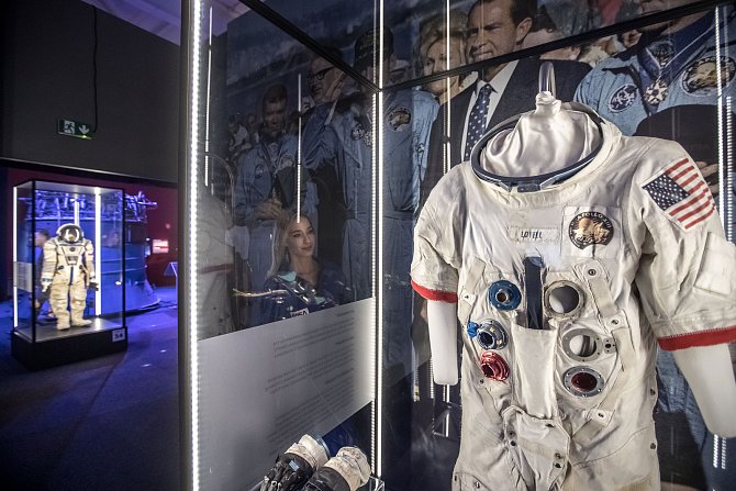 V Praze byla 8. ledna 2020 představena výstava Cosmos Discovery.