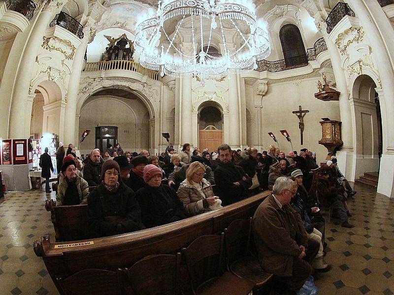 Adventní koncert v chrámu svatého Mikuláše na Staroměstském náměstí v Praze.