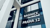 Nová radnice Prahy 12.