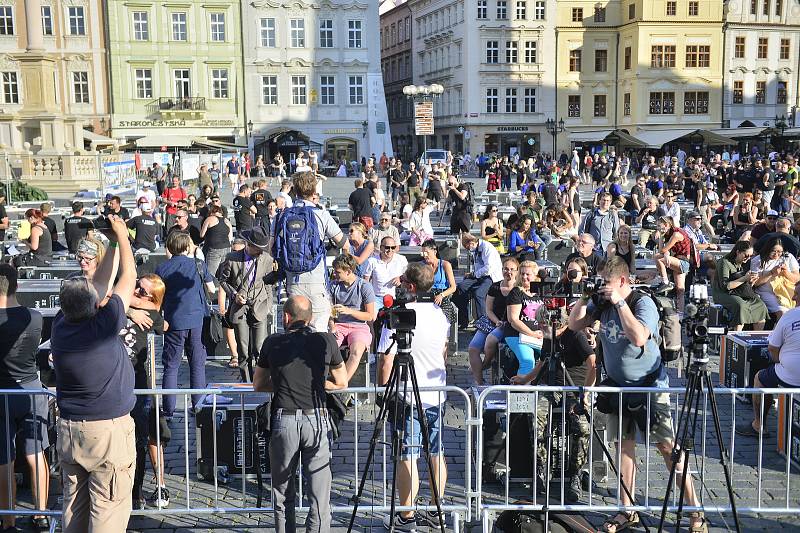 Demonstrace za živou kulturu na Staroměstkém náměstí 27. 7. 2020