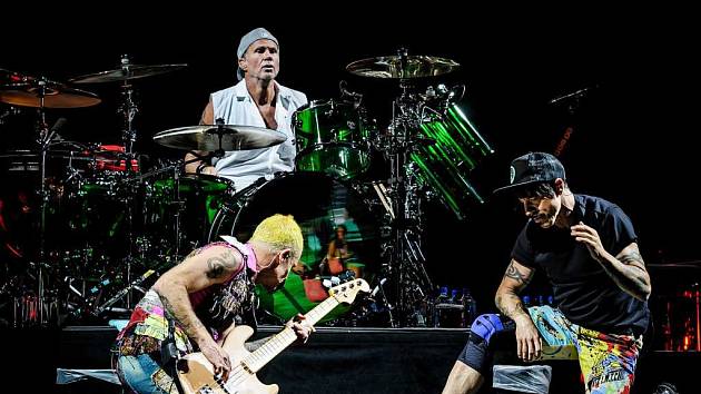  Red Hot Chili Peppers. 