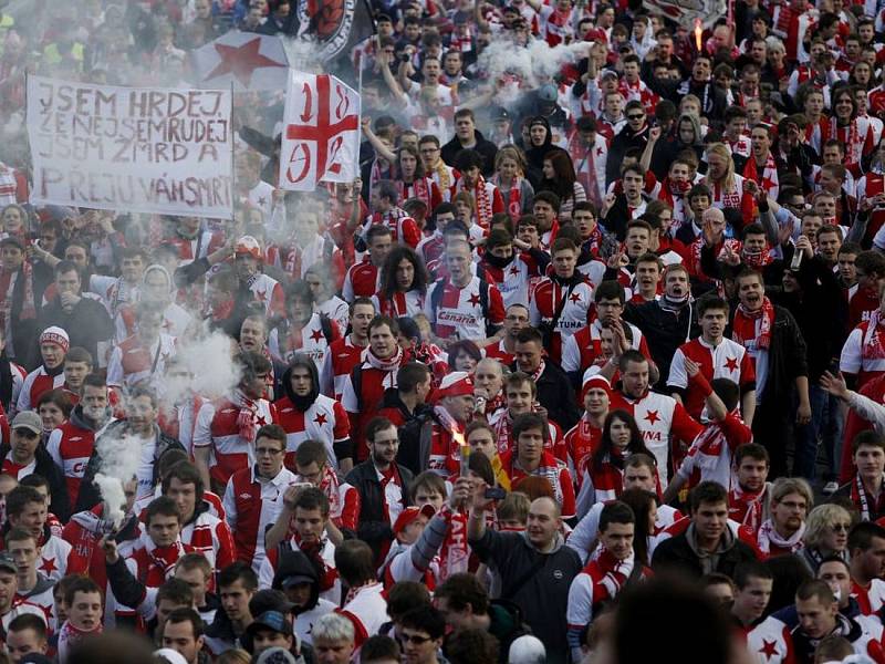 Fanoušci před fotbalovým derby Sparta Praha – Slavia Praha