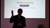 Ze setkání zástupců obcí a měst se zástupci Ministerstva dopravy, ŘSD a Středočeského kraje.