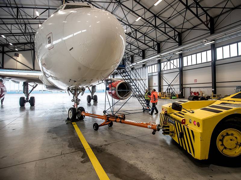 Společnost Czech Airlines Technics (CSAT) otevřela 19. listopadu 2018 v prostorách Letiště Václava Havla Praha nový hangár S pro kontrolu letadel v rámci tzv. traťové údržby. Při ní se provádí celková kontrola letadla i jeho jednotlivých částí, doplnění p