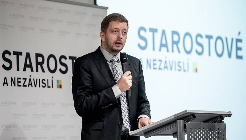 Hnutí Starostové a nezávislí (STAN) schvalovalo 24. srpna v Praze na programové konferenci volební program pro sněmovní volby. Na snímku Vít Rakušan.